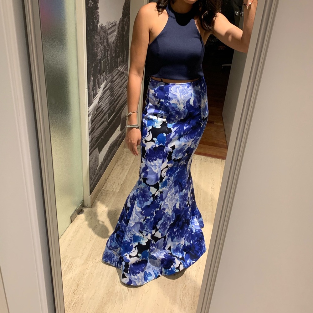 Beautiful dress like new